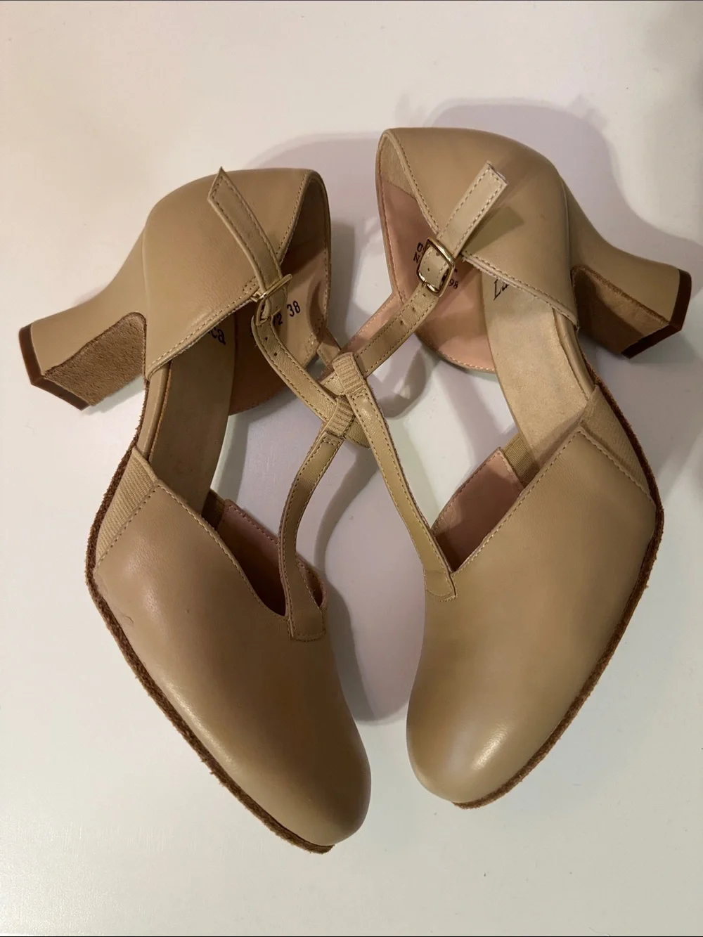 LaDuca size 9.5 Teresa Character Shoe NWOT